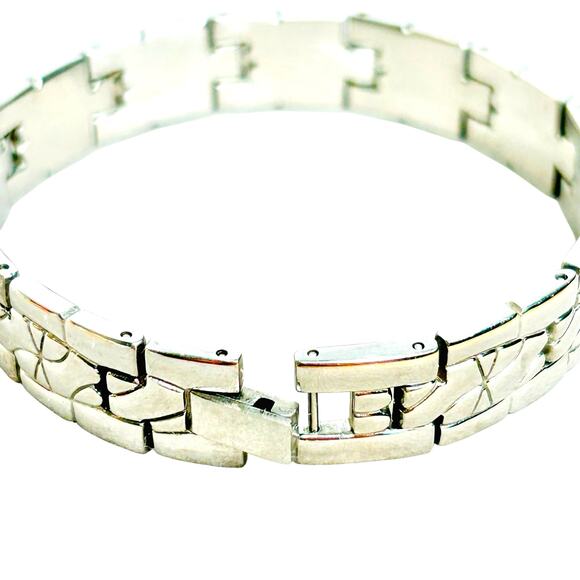 Etched Stainless Steel Links Unisex 8 Inch Bracelet - Picture 3 of 4